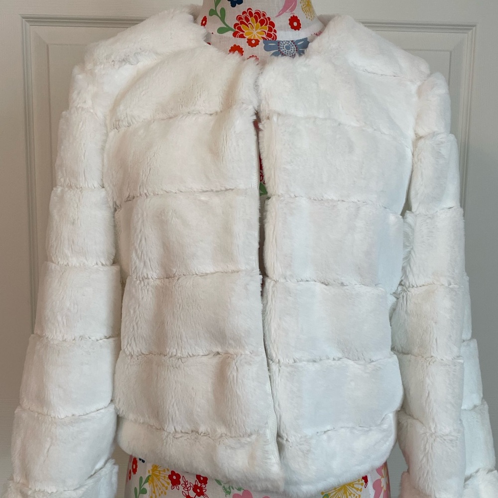 Calvin Klein Jewel Neck 3/4 Sleeve Faux Fur Boxy Cropped Jacket,